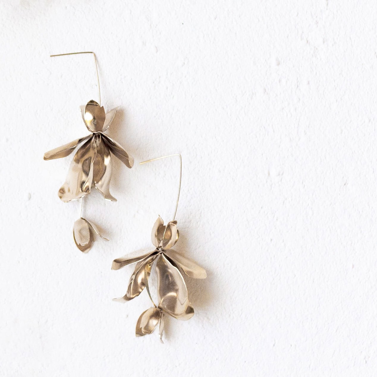 A.B.Ellie MAGNOLIA STEM DROP Silver（Magnolia Stem Drops